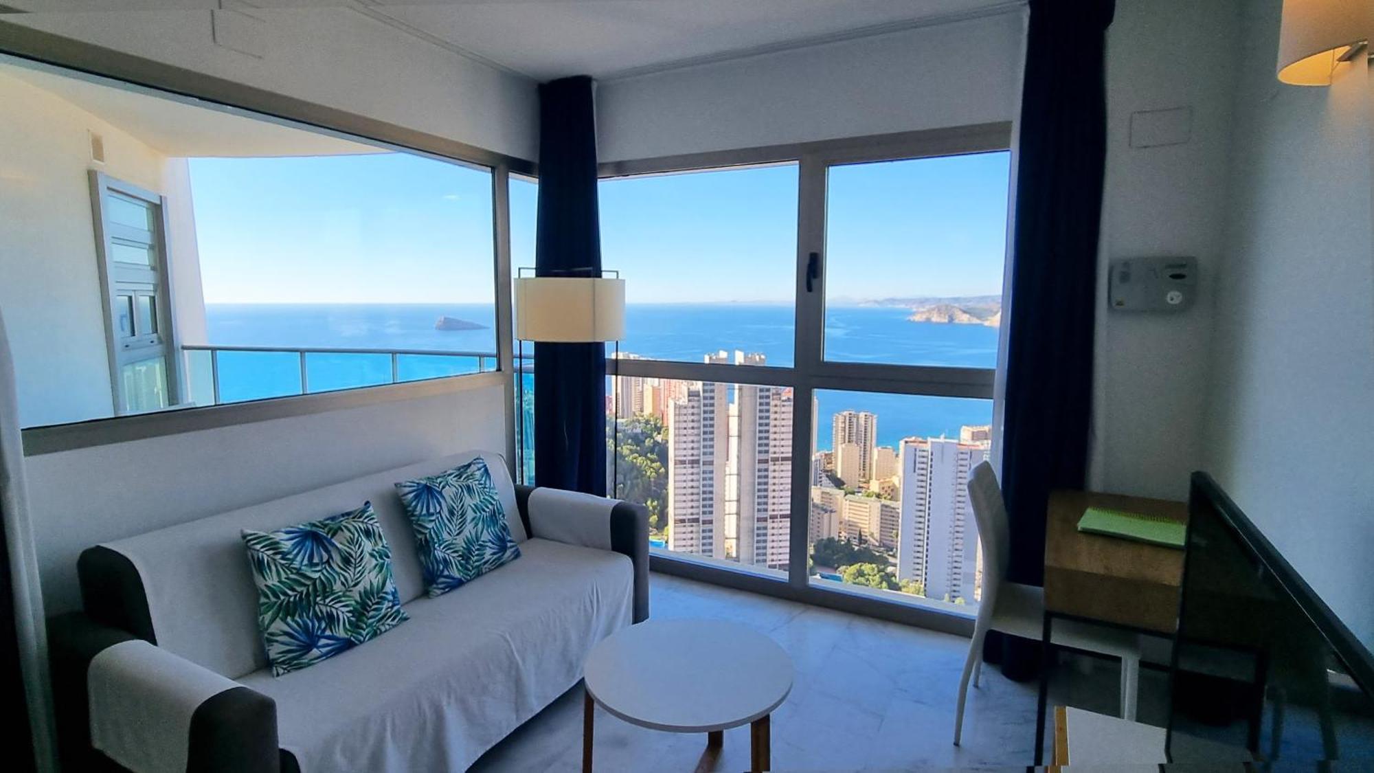 Highrise Apartment With Private Terrace & Sea Views - 34Th Floor Benidorm Eksteriør billede