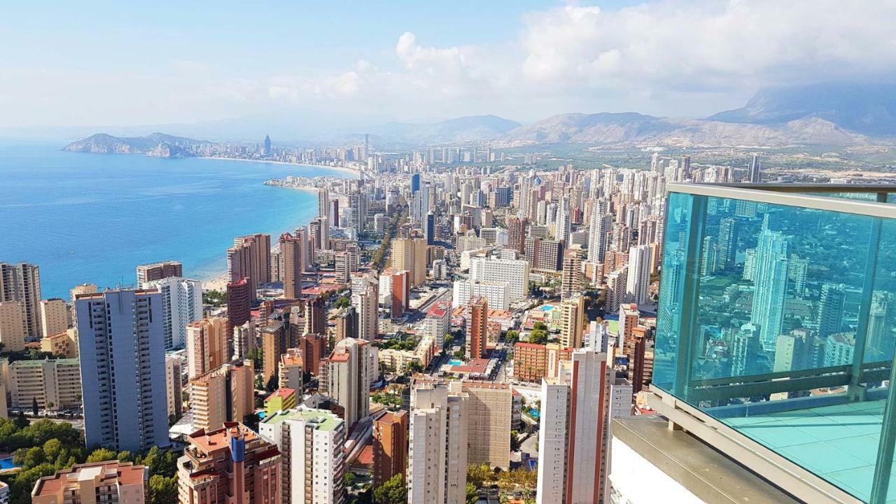 Highrise Apartment With Private Terrace & Sea Views - 34Th Floor Benidorm Eksteriør billede