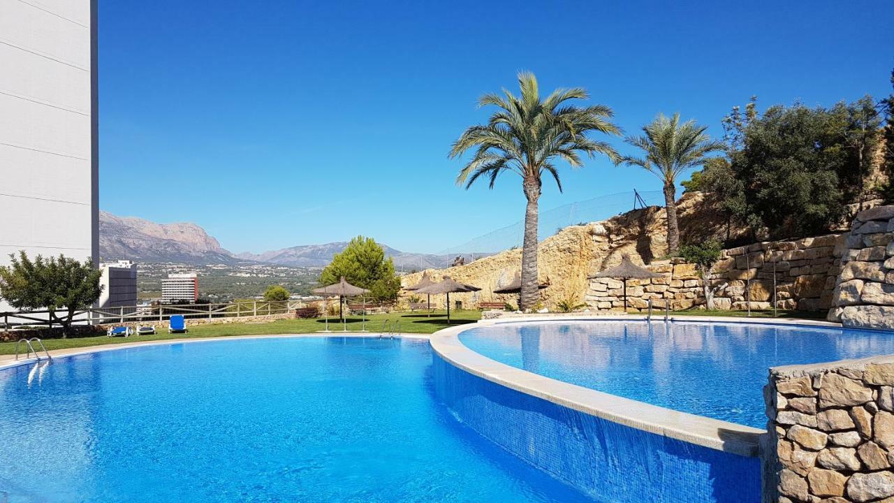 Highrise Apartment With Private Terrace & Sea Views - 34Th Floor Benidorm Eksteriør billede